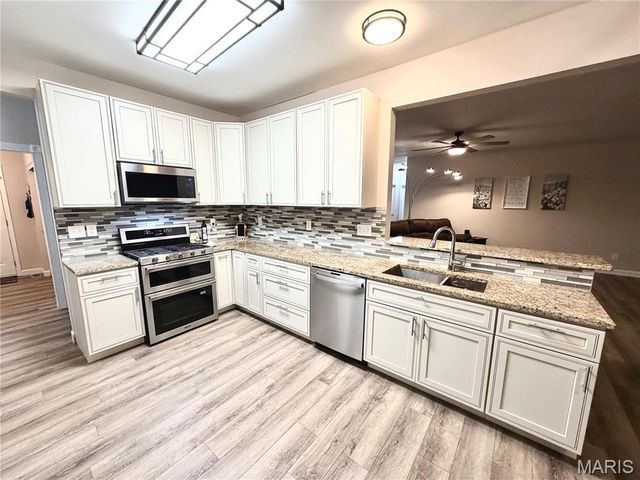 842 Brockwell Drive, Dardenne Prairie, MO 63368