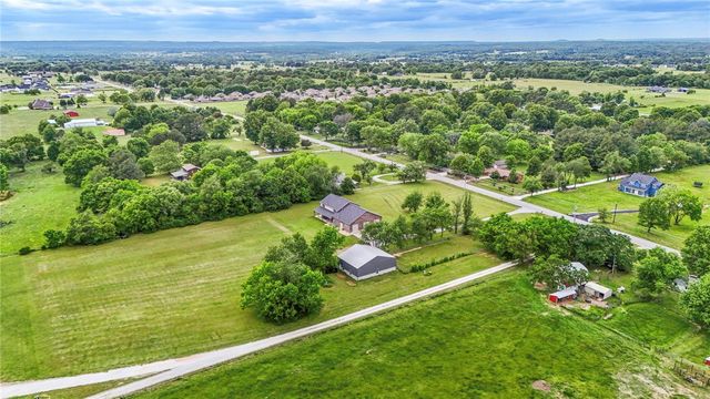 12641 Bethel Blacktop Road, Farmington, AR 72730