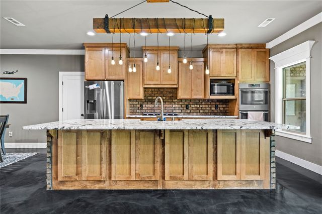 12641 Bethel Blacktop Road, Farmington, AR 72730