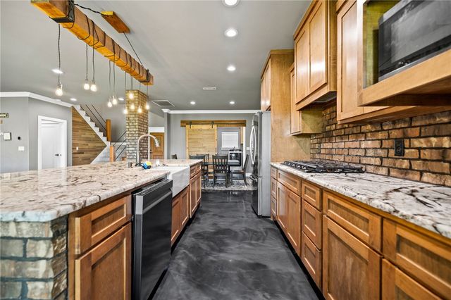 12641 Bethel Blacktop Road, Farmington, AR 72730