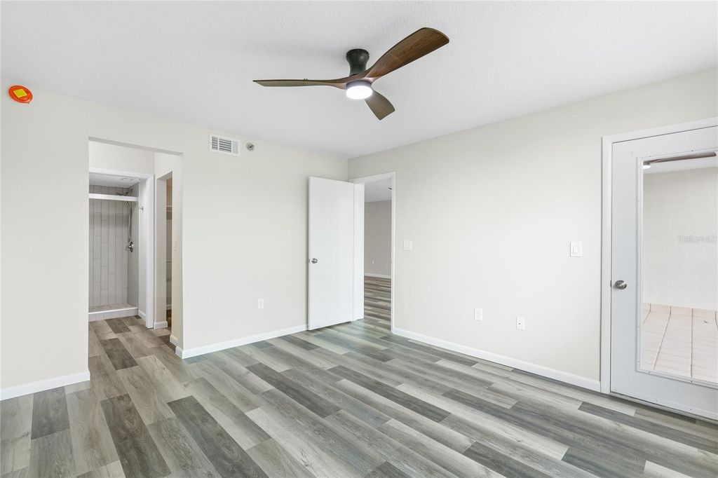 Image 14 of property listing at 4550 PINEBROOK CIRCLE 106, Bradenton, FL 34209