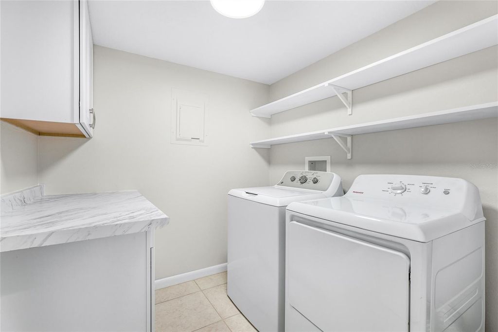 Image 21 of property listing at 4550 PINEBROOK CIRCLE 106, Bradenton, FL 34209