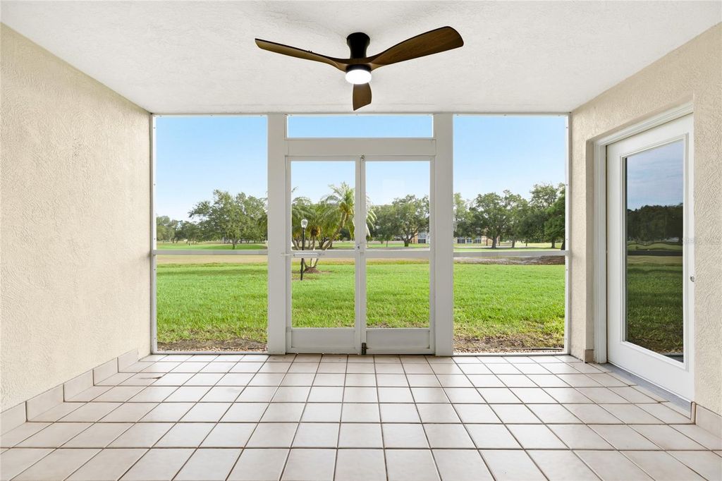 Image 23 of property listing at 4550 PINEBROOK CIRCLE 106, Bradenton, FL 34209