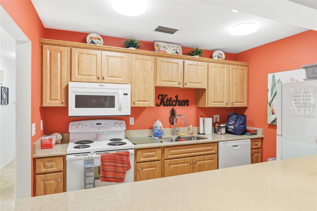 Image 32 of property listing at 4550 PINEBROOK CIRCLE 106, Bradenton, FL 34209