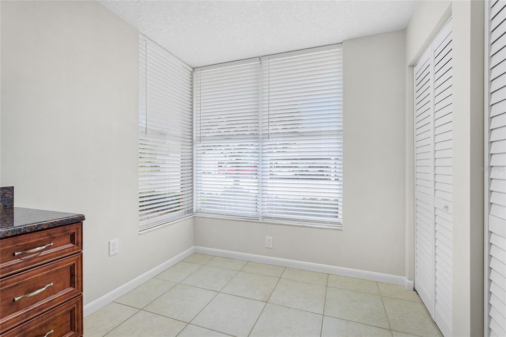 Image 10 of property listing at 4550 PINEBROOK CIRCLE 106, Bradenton, FL 34209