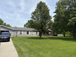 8202 Oklahoma Court, Merrillville, IN 46410