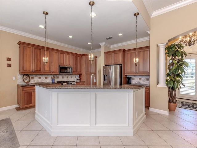 238 MONTELLUNA DRIVE, North Venice, FL 34275