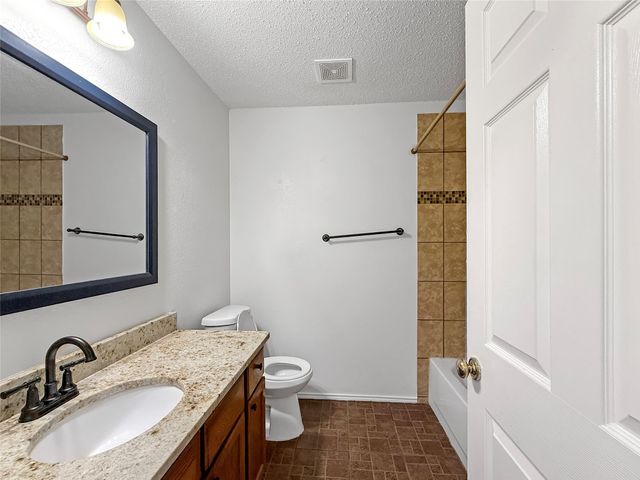 2708 Crystal Falls Drive, Mesquite, TX 75181