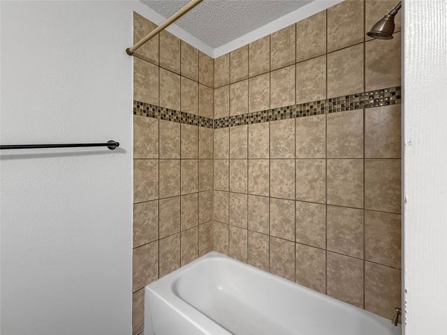 2708 Crystal Falls Drive, Mesquite, TX 75181