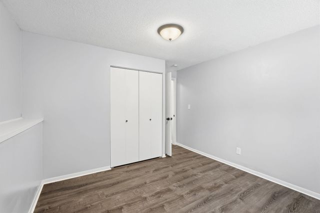 3224 75th Avenue N, Brooklyn Park, MN 55443