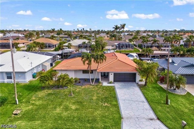 5323 SW 11th CT, Cape Coral, FL 33914