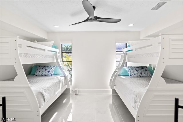 5323 SW 11th CT, Cape Coral, FL 33914