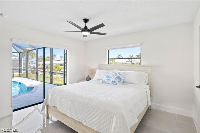 5323 SW 11th CT, Cape Coral, FL 33914