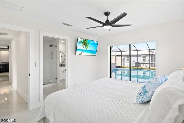 5323 SW 11th CT, Cape Coral, FL 33914