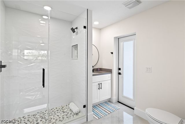 5323 SW 11th CT, Cape Coral, FL 33914