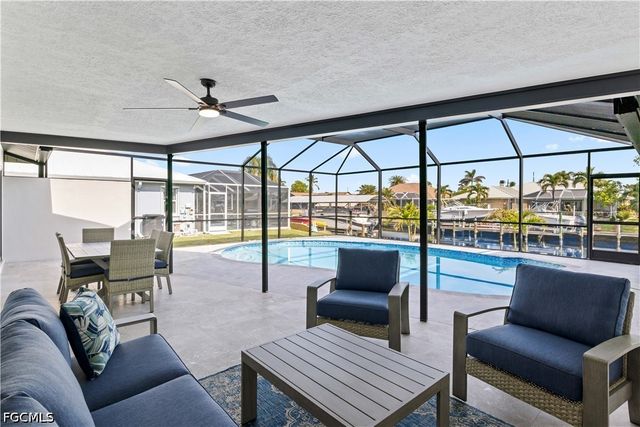 5323 SW 11th CT, Cape Coral, FL 33914