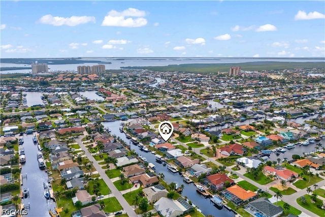 5323 SW 11th CT, Cape Coral, FL 33914