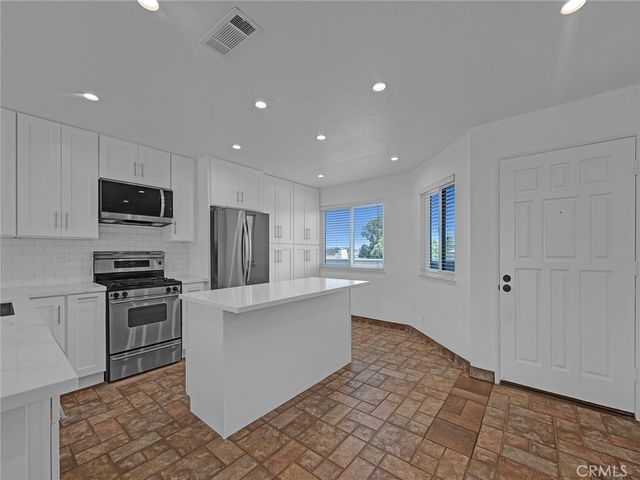 630 Island View Circle, Port Hueneme, CA 93041
