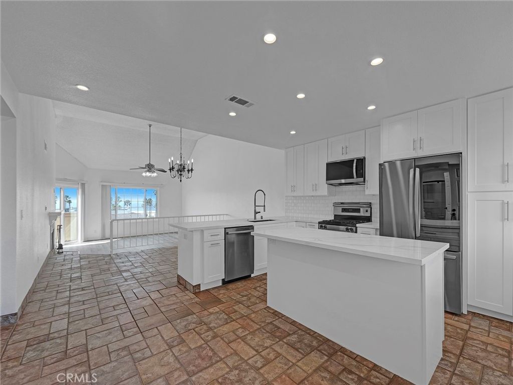 630 Island View Circle, Port Hueneme, CA 93041