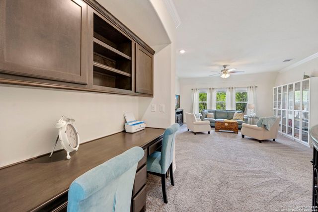 208 Roundtop Hill, Castroville, TX 78009