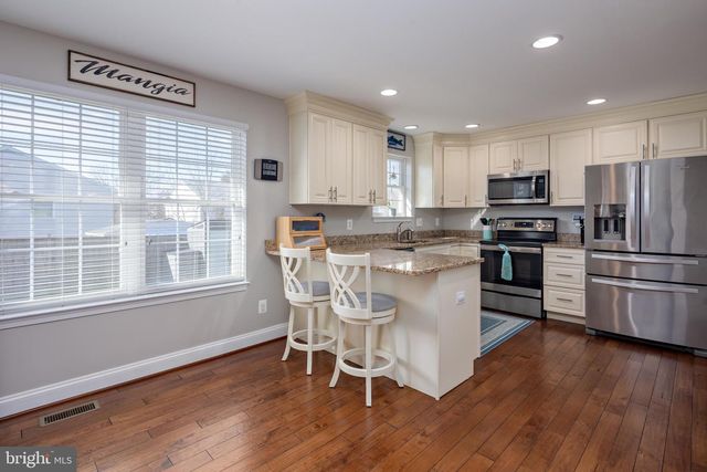 7730 CENTRAL AVE, Pasadena, MD 21122