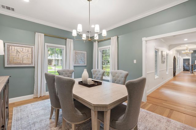 11407 Holidan Way, Hedwig Village, TX 77024