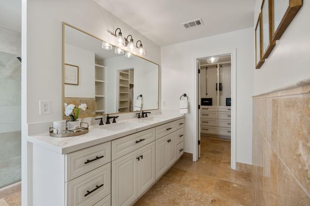 11407 Holidan Way, Hedwig Village, TX 77024