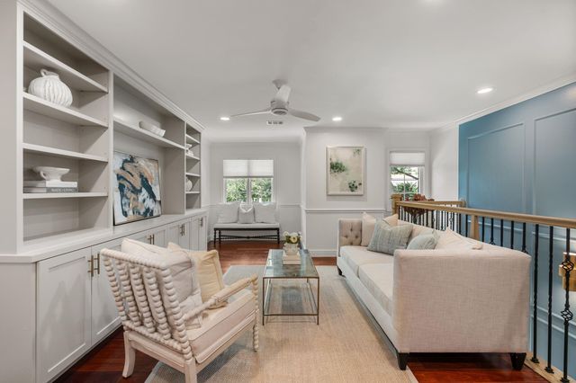 11407 Holidan Way, Hedwig Village, TX 77024