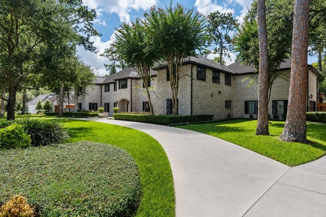 11407 Holidan Way, Hedwig Village, TX 77024