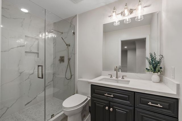 11407 Holidan Way, Hedwig Village, TX 77024