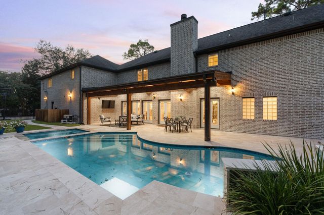 11407 Holidan Way, Hedwig Village, TX 77024