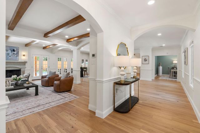 11407 Holidan Way, Hedwig Village, TX 77024