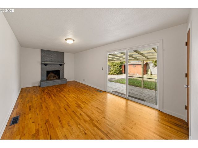 1079 SANBORN Ave, Eugene, OR 97404
