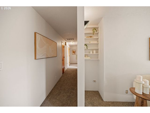 1079 SANBORN Ave, Eugene, OR 97404