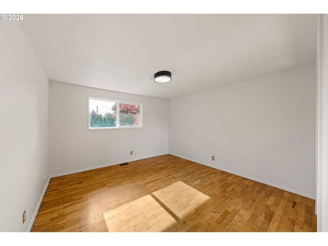 1079 SANBORN Ave, Eugene, OR 97404