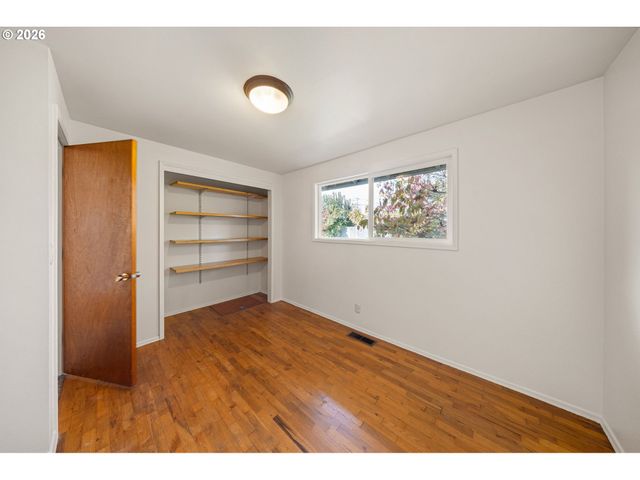 1079 SANBORN Ave, Eugene, OR 97404