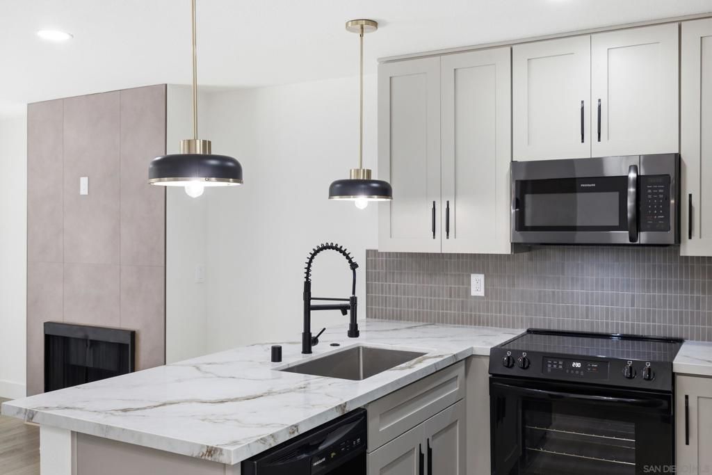 2260 Worden St 5, San Diego, CA 92107 — exterior