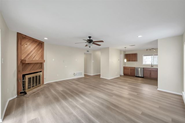 67 Marabou Place, The Woodlands, TX 77380