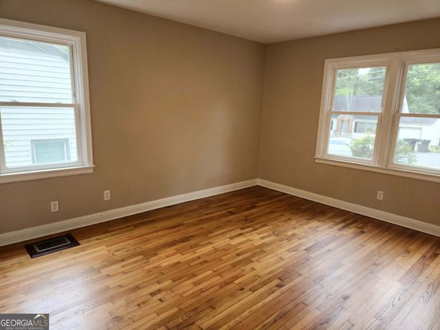 2165 Pinehurst Drive, East Point, GA 30344