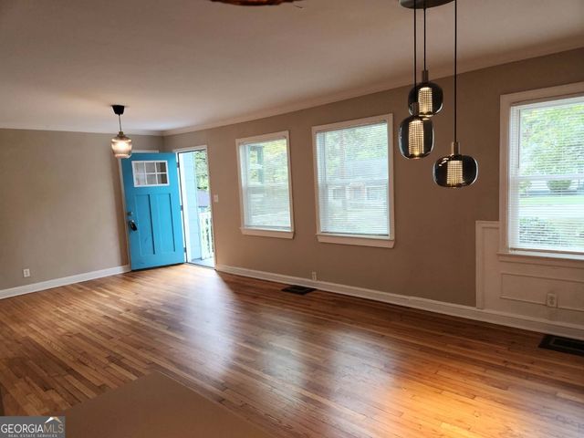 2165 Pinehurst Drive, East Point, GA 30344