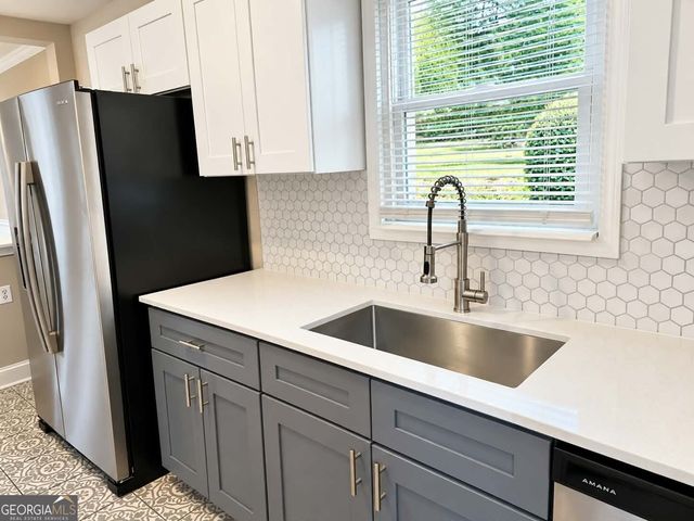 2165 Pinehurst Drive, East Point, GA 30344