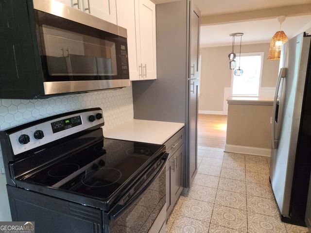 2165 Pinehurst Drive, East Point, GA 30344