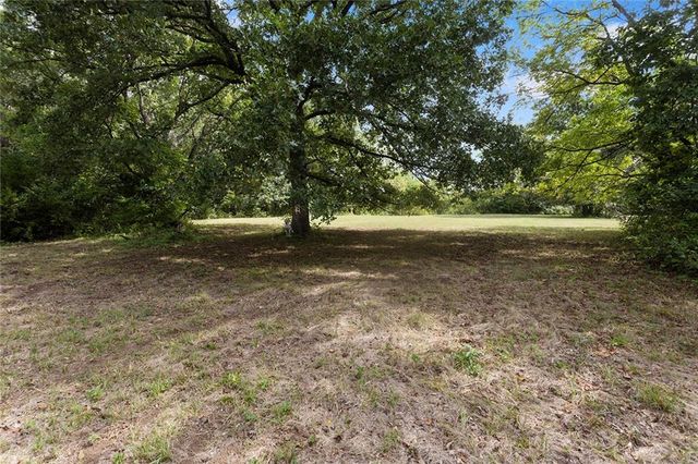 3122 S Owens School Road, Independence, MO 64057