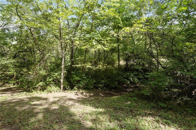 3122 S Owens School Road, Independence, MO 64057