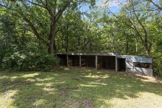 3122 S Owens School Road, Independence, MO 64057