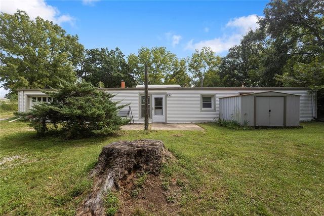 3122 S Owens School Road, Independence, MO 64057
