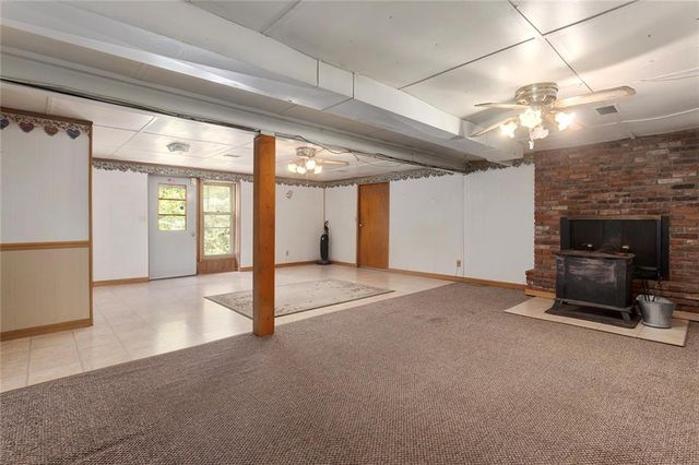 3122 S Owens School Road, Independence, MO 64057