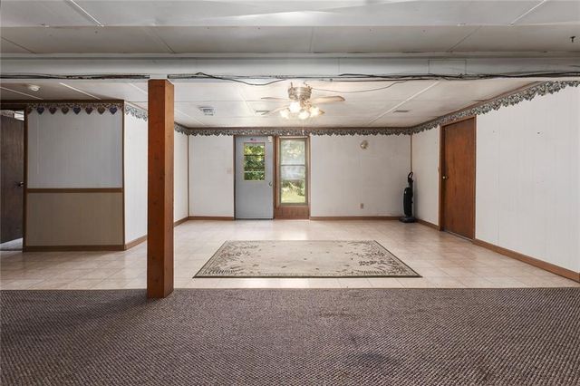 3122 S Owens School Road, Independence, MO 64057
