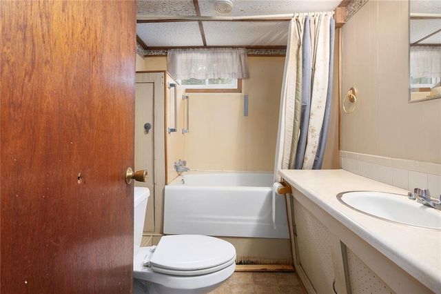 3122 S Owens School Road, Independence, MO 64057