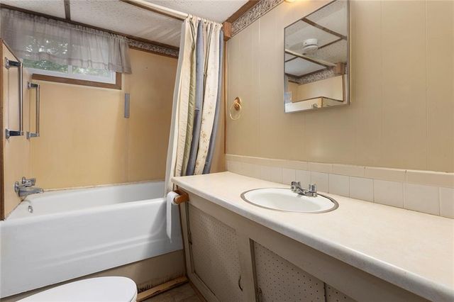 3122 S Owens School Road, Independence, MO 64057